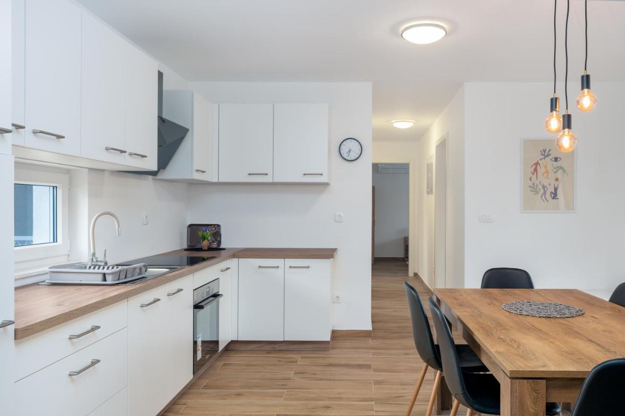 Number One Apartments Вир Екстер'єр фото