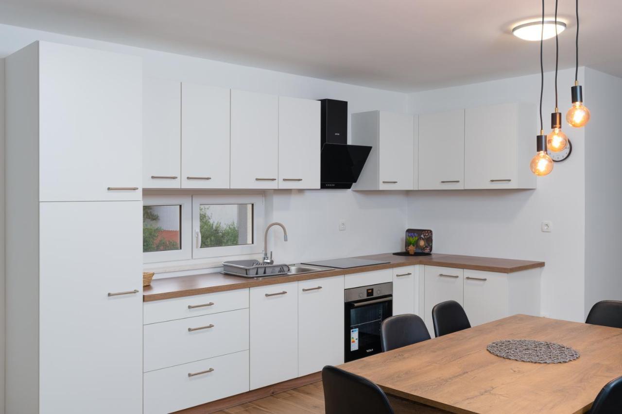 Number One Apartments Вир Екстер'єр фото