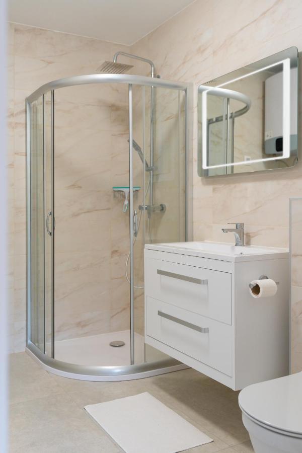 Number One Apartments Вир Екстер'єр фото