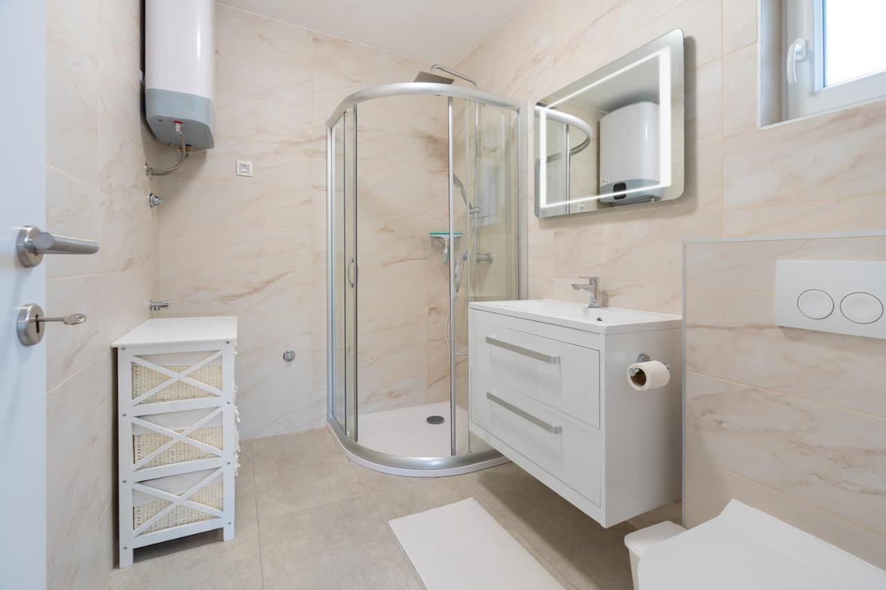 Number One Apartments Вир Екстер'єр фото